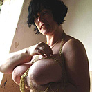 http://www.huge-boob-index.com/fhg-boobs-xl/gal_0605/big-boobs-amanda-57/1362061/
